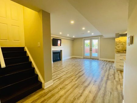 For Lease - 996 Booth Avenue Unit# Basement, Innisfil, Ontario - Photo 5