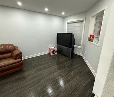 For Lease - 40 Mosley Crescent, Brampton, Ontario - Photo 5