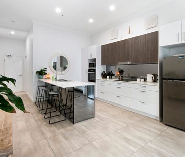 Spacious One-Bedroom Retreat with Resort Facilities - Photo 5