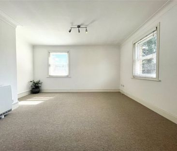 Poole Road, Bournemouth, BH2 - Photo 1