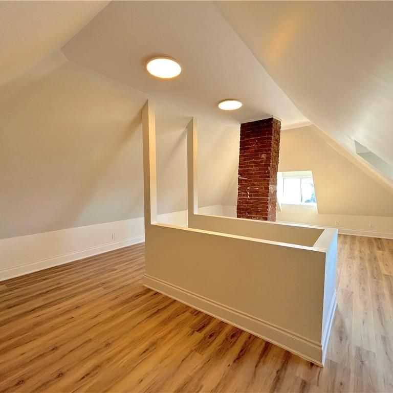 For Lease - 526 Fifty Road Unit# Upper, Hamilton, Ontario - Photo 1