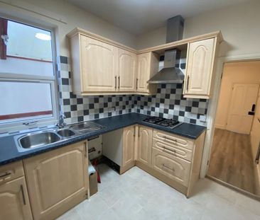 3 bedroom terraced house to rent - Photo 6