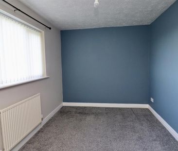 2 bedroom semi-detached house to rent - Photo 2