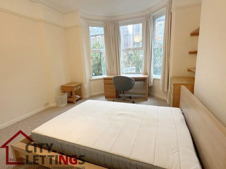 6 bedroom end of terrace house to rent - Photo 5