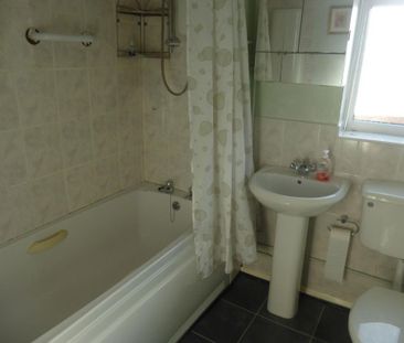 2 bedroom maisonette to rent - Photo 5