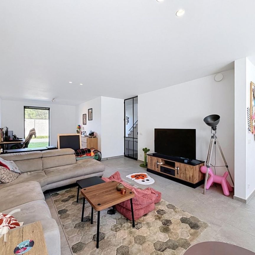 Huis te huur in Mariakerke - Photo 1