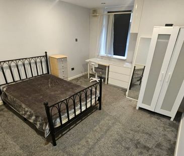 Chestnut Avenue, Hyde Park, Leeds, LS6 1BA - Photo 2