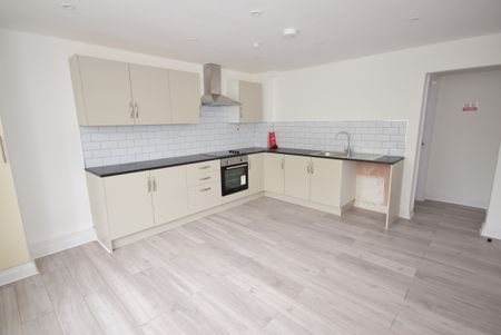 2 bedroom apartment to rent - Photo 4