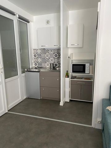 Location Appartement 1 pièce 24m² ROCHEFORT 17300 - Photo 4