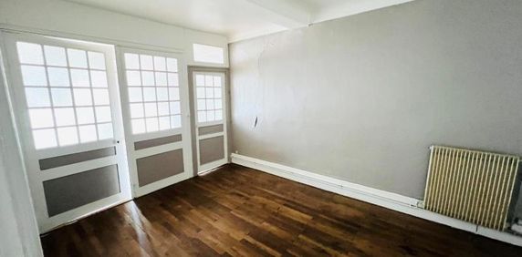 Location Appartement 2 pièces 75m² MACON 71000 - Photo 2