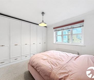 2 bedroom semi-detached house to rent - Photo 2