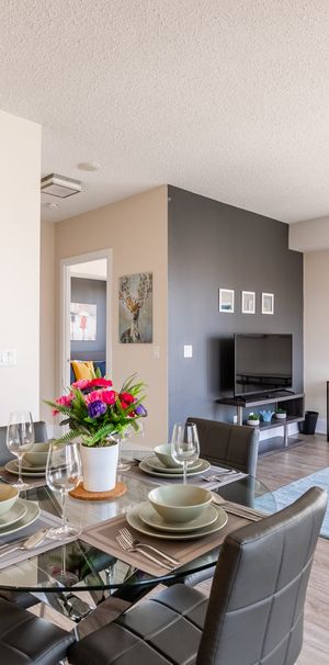 Luxury 1BR Condo - King Bed - Stunning City Views! - Can be rented from November 1, 2023 to March 1, 2024 - Photo 1