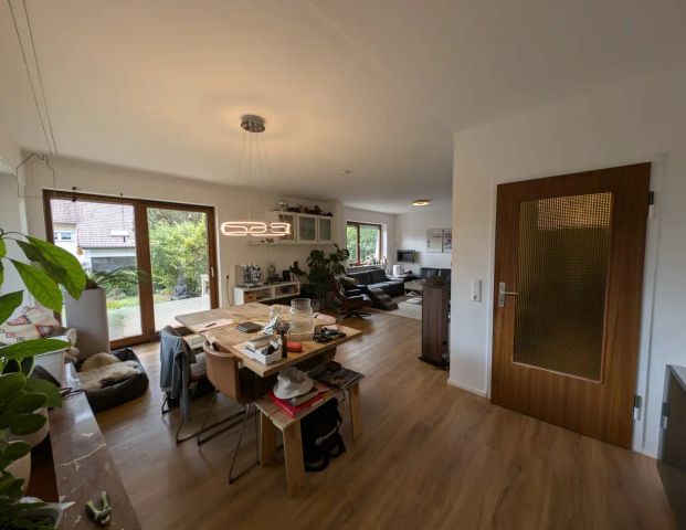 Geräumige Doppelhaushälfte mit schönem großen Garten, frei ab Januar 2026! - Photo 1