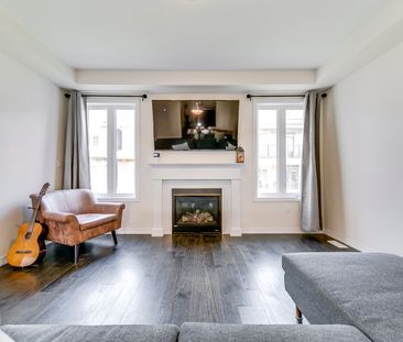 For Lease - 366 Harold Dent Trail, Oakville, Ontario - Photo 2