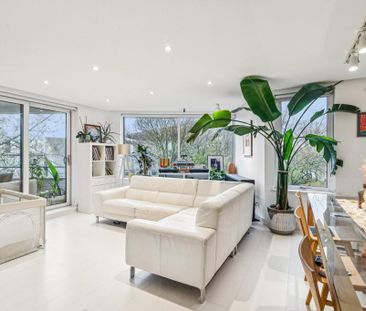 3 bedroom flat to rent - Photo 1