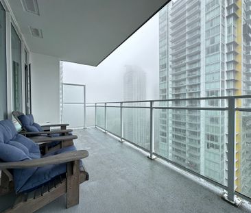 1 Bed Apt. In The Heart Of Metrotown/ Udgr. Parking & Storage Locke... - Photo 4