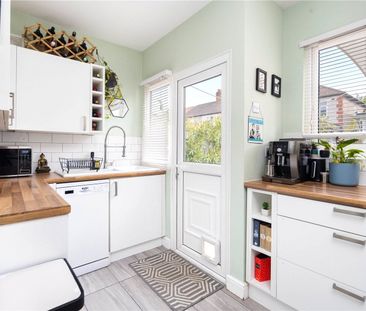 Gresham Road, E16 - Photo 3