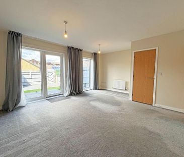 3 bedroom terraced house to rent - Photo 3