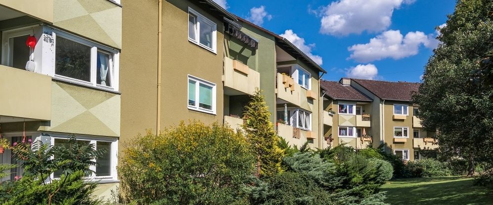 Traumwohnung für Singles und junge Paare: Modernes Wohnen mit Einbauküche und hochwertigem Bodenbela - Photo 1