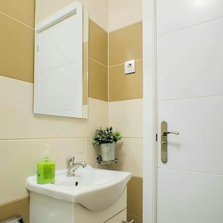 Calle Alicante, Getafe, Community of Madrid 28903 - Photo 1