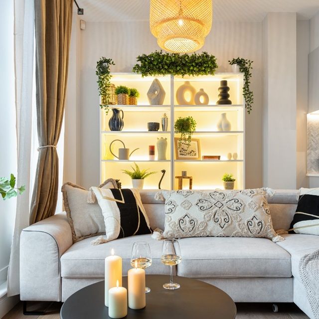 1 Bed Flat, Westbourne Grove, W11 - Photo 1