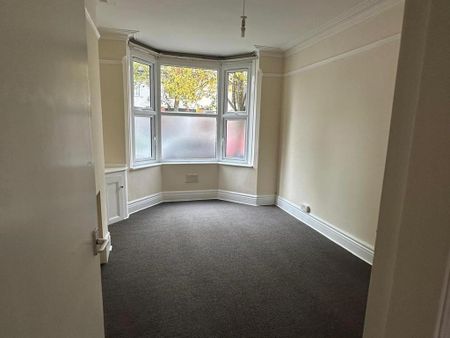 1 bedroom ground floor flat to rent - Photo 3