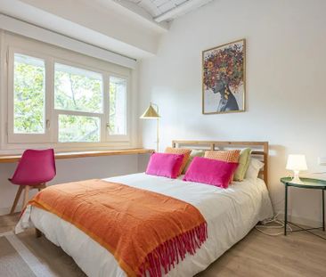 Carrer de Còrsega, Barcelona, Catalonia 08037 - Photo 2