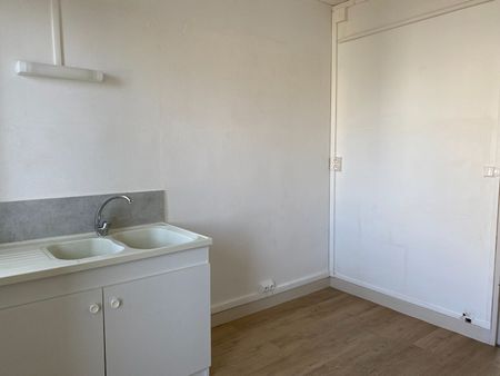 Location Appartement 3 pièces 63m² - Photo 3