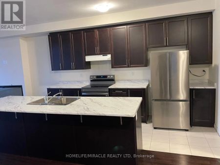 78 DONALD FICHT CRESCENT - Photo 2