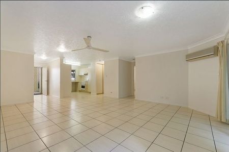 1/92 Regatta Crescent, Douglas - Photo 5