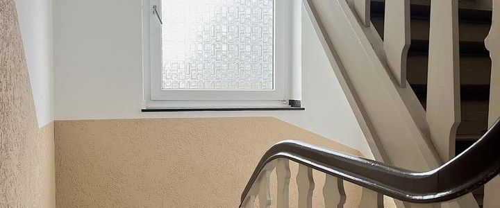 Baldige Fertigstellung: Kernsanierte Altbauwohnung mit Balkon im Zentrum von Bergisch Gladbach - Foto 1