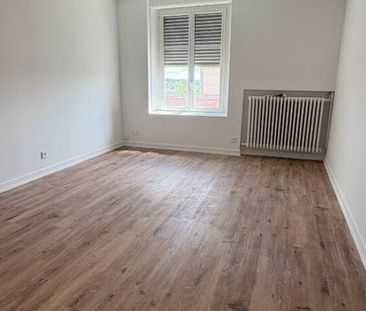 JARNY F2 - PROCHE GARE - IMMEUBLE CARACTERE - TERRASSE - Photo 1