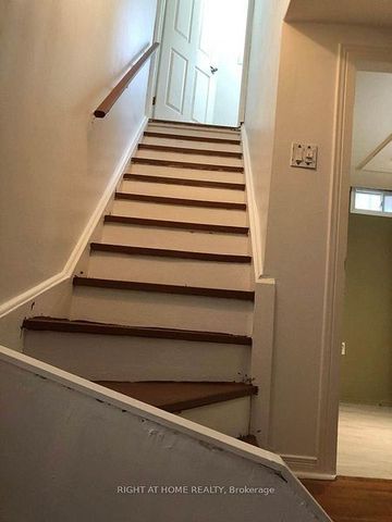 For Lease - 3158 Mccarron Crescent, Mississauga, Ontario - Photo 2