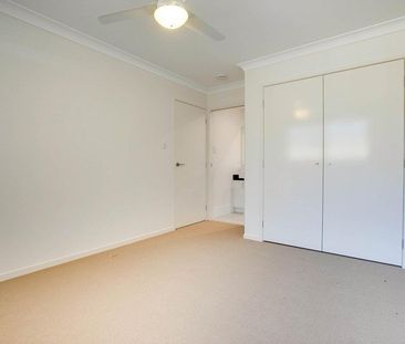 2/312 Preston Road, Wynnum West QLD 4178 - House For Rent | Domain - Photo 4