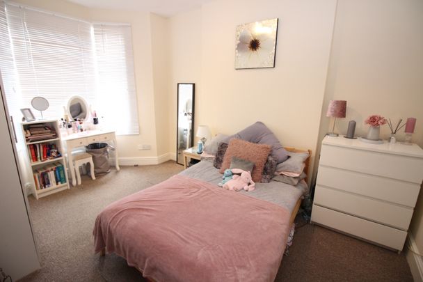 Dogfield Street, Cathays - Photo 1