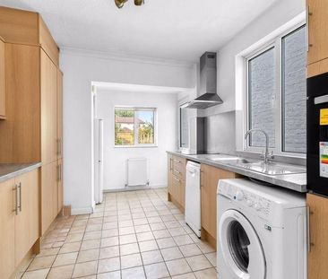 3 bedroom semi-detached house to rent - Photo 6