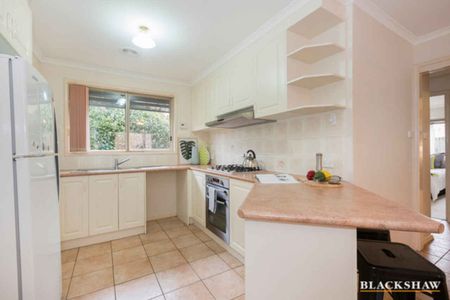 Convenient & Comfortable Living in Amaroo - Photo 4