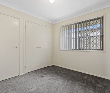 Four bedroom home with air conditioning on large block.. - Photo 3