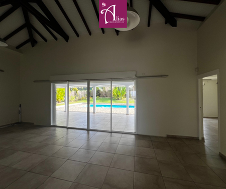 Location Maison 4 pièces 128m² BAIE MAHAULT 97122 - Photo 3