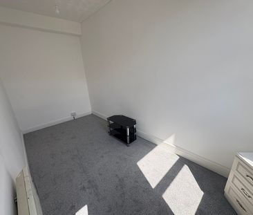 Woodfield Street, Morriston, SWANSEA - Photo 4