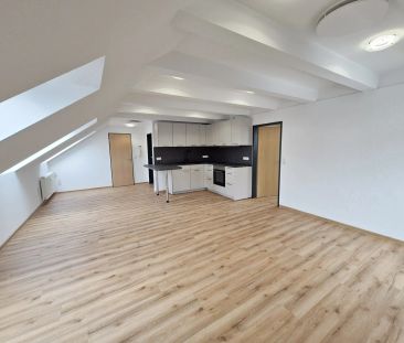 Klimatisierte, lichtdurchflutete 2-Zimmer-Dachgeschosswohnung mit E... - Foto 5