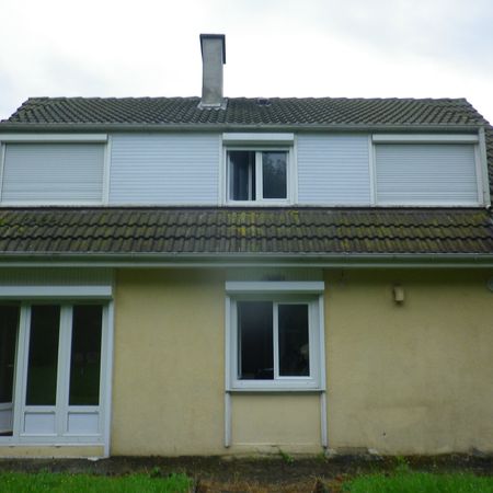 Maison située à MONCHY-LAGACHE sur un terrain de 790 m² - Photo 3