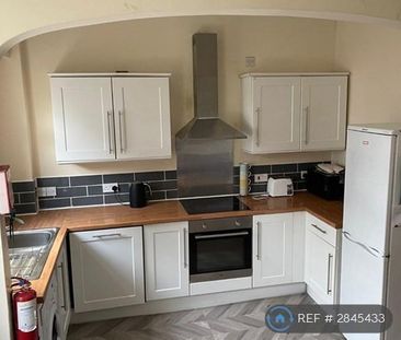 1 bedroom in a house share to rent - Photo 5