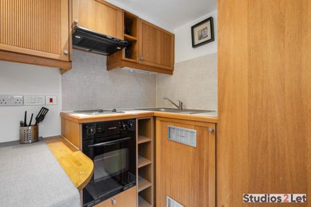 Flat 02 Fairholme Road, West Kensington W14 9JZ - Photo 5