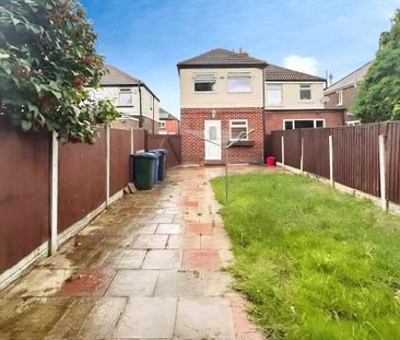 3 bedroom semi-detached house to rent - Photo 4
