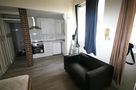 Studio to rent - Photo 4