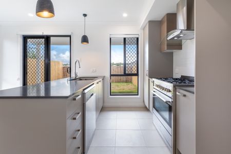 47A Pierro Place, Logan Reserve QLD 4133 - House For Rent | Domain - Photo 5