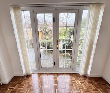 Fairthorne Gardens, Alverstoke, Gosport, Hampshire, PO12 - Photo 1