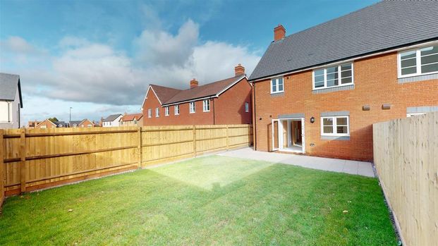 3 bedroom semi-detached house to rent - Photo 1