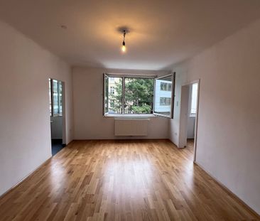 Helle 2,5 Zimmer Wohnung mit Grünblick! - Photo 1